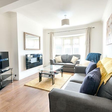 Liberty Spacious Swansea Esterno foto