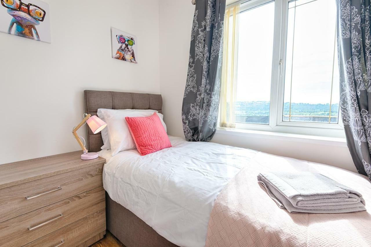 Liberty Spacious Swansea Esterno foto