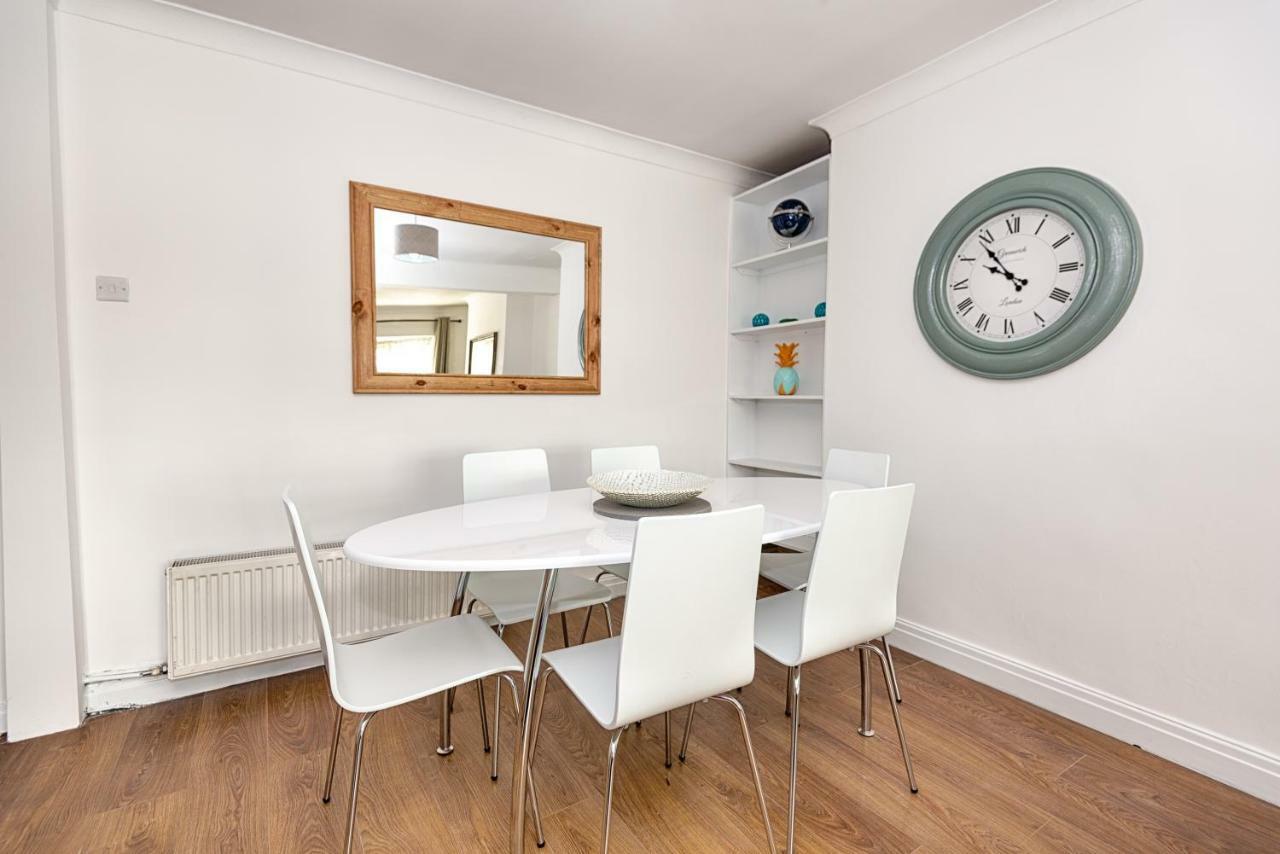 Liberty Spacious Swansea Esterno foto